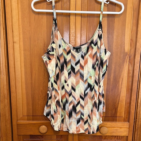 torrid Tops - Torrid Multicolored Abstract Print V-neck Camisole with Adjustable Strap New 3X